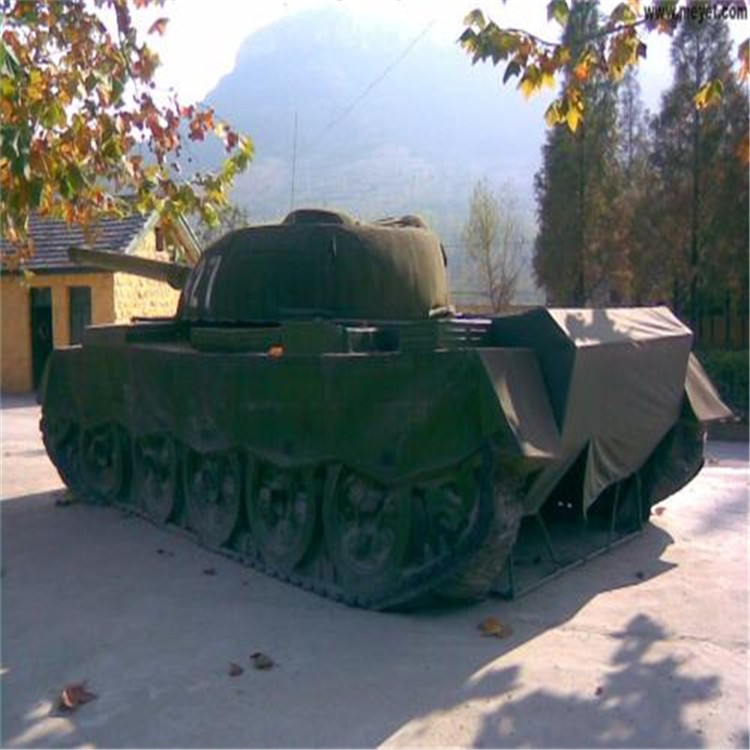 镜铁区大型充气坦克